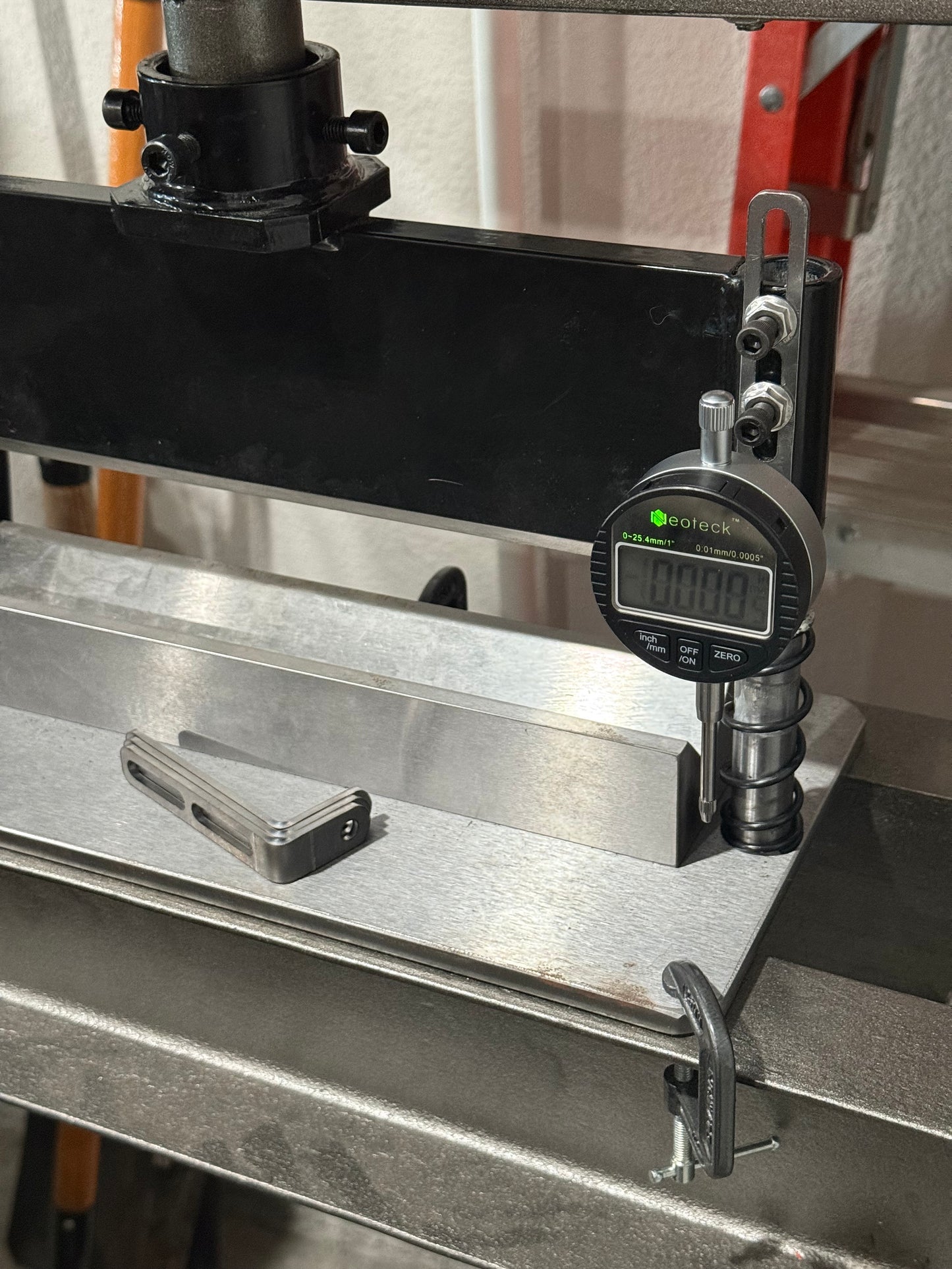 Press Brake Dial Indicator Mounting Bracket